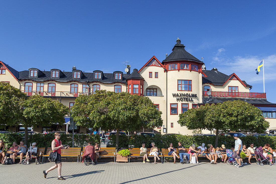 Waxholm Hotel am Fähranleger in Vaxholm, Stockholmer Schärengarten, Stockholms skärgård, Uppland, Stockholms län, Südschweden, Schweden, Skandinavien, Nordeuropa, Europa