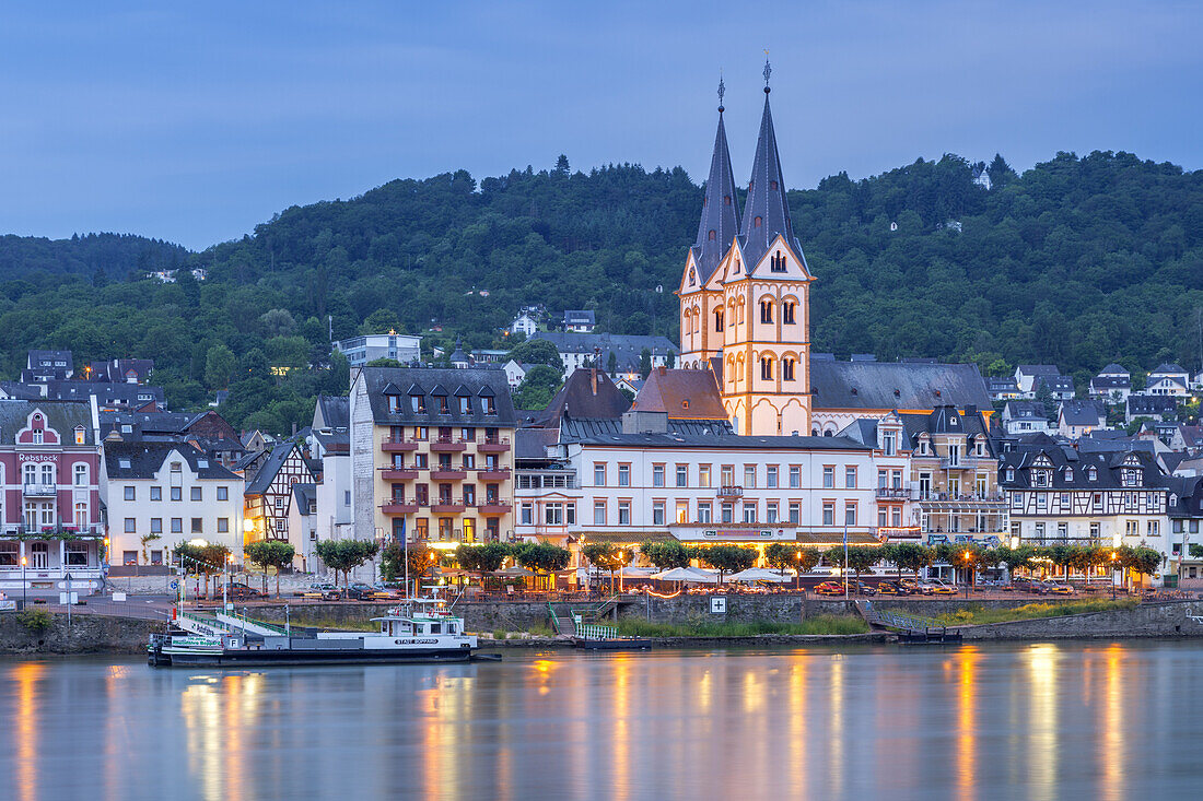 View over the Rhine to the old town of Boppard, Upper Middle Rhine Valley, Rheinland-Palatinate, Germany, Europe