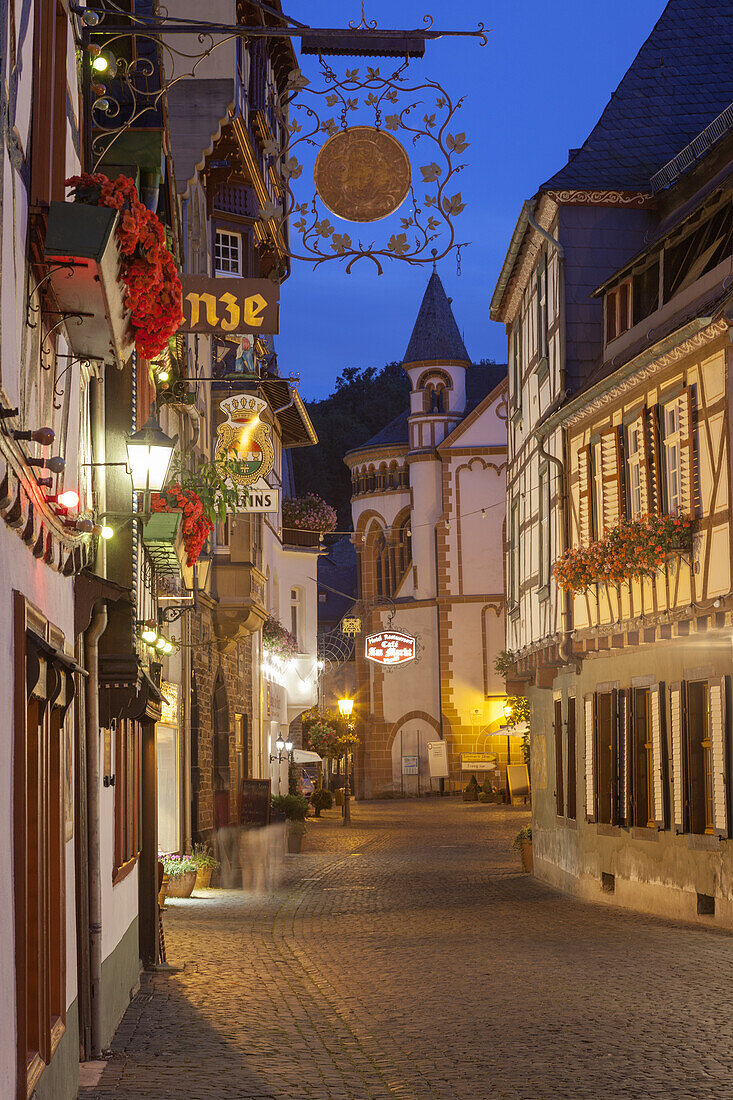 Alley in the old town of Bacharach by the Rhine, Upper Middle Rhine Valley, Rheinland-Palatinate, Germany, Europe