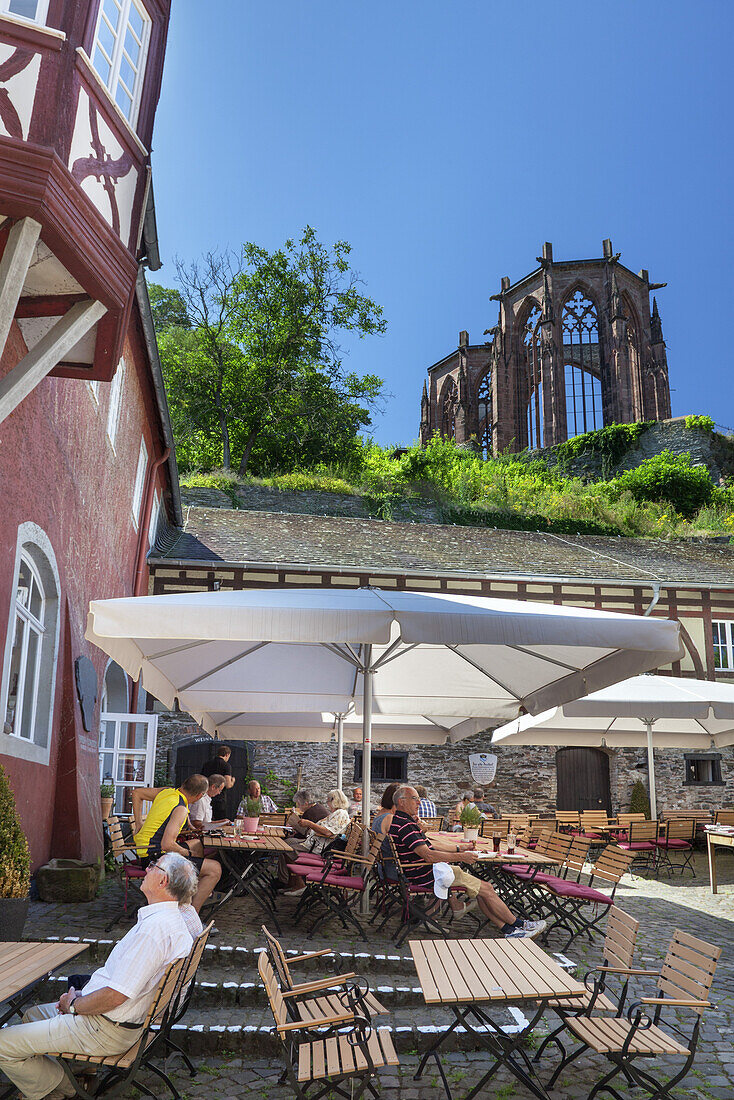 Restaurant Posthof underneath the Werner Chapel in Bacharach, Upper Middle Rhine Valley, Rheinland-Palatinate, Germany, Europe