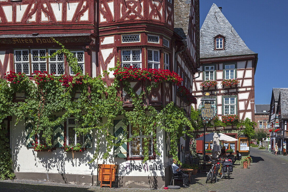 Wine taverne Old House in the old town of Bacharach by the Rhine, Upper Middle Rhine Valley, Rheinland-Palatinate, Germany, Europe