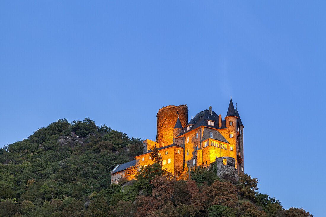Burg Katz in St. Goarshausen am Abend, Oberes Mittelrheintal, Rheinland-Pfalz, Deutschland, Europa