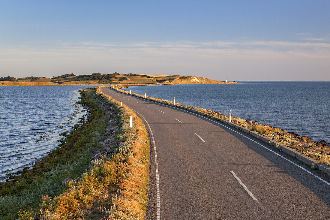 Der Damm Langøre von der Insel Fünen, Dänische Südsee, Süddänemark, Dänemark, Nordeuropa, Europa