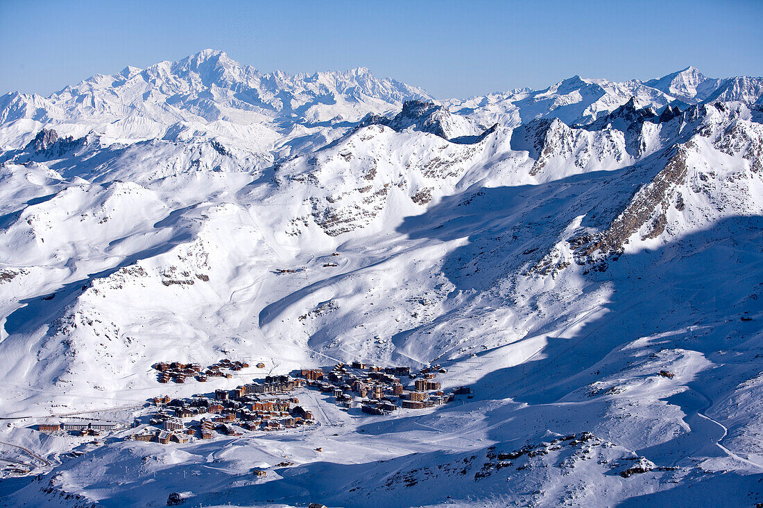 France, Savoie, Val Thorens seen from the Cime de Caron (3198m), Mont Blanc (4810m) in the background