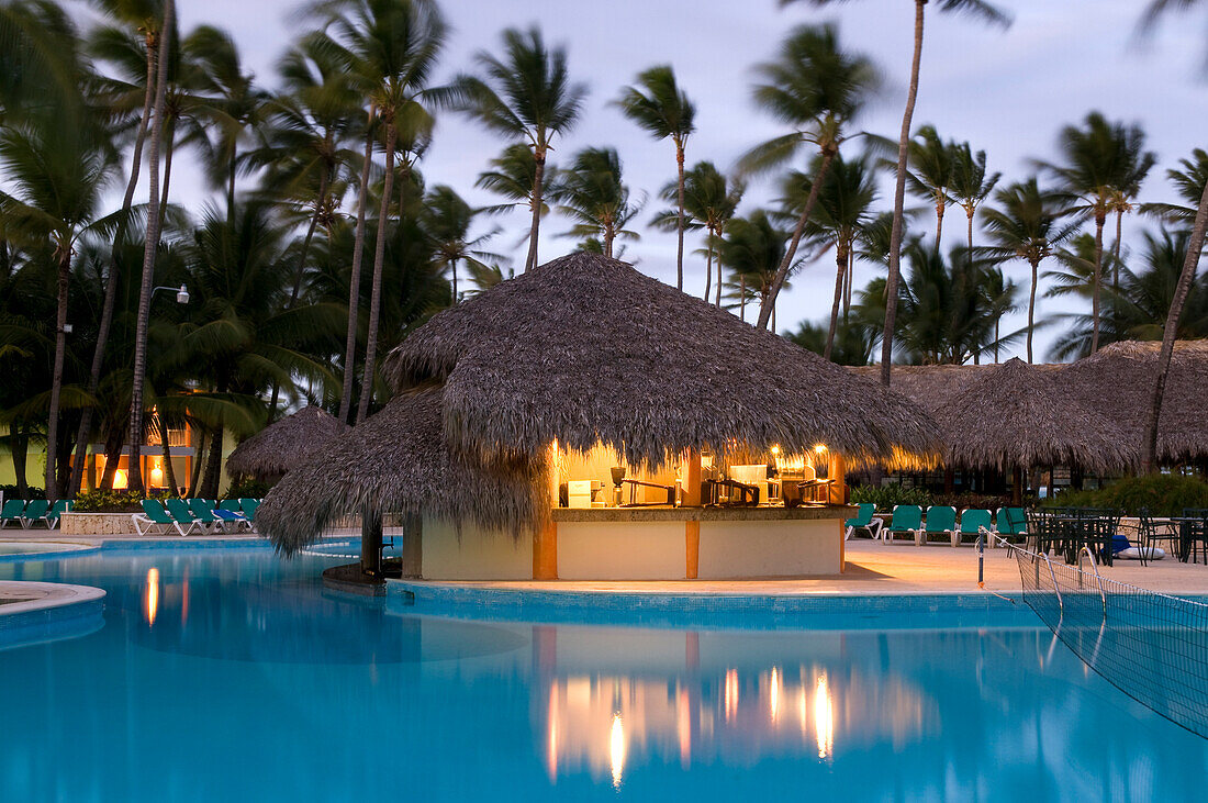Dominican Republic, La Altagracia province, Punta Cana, Bavaro, Grand Palladium Hotel, swimming pool bar
