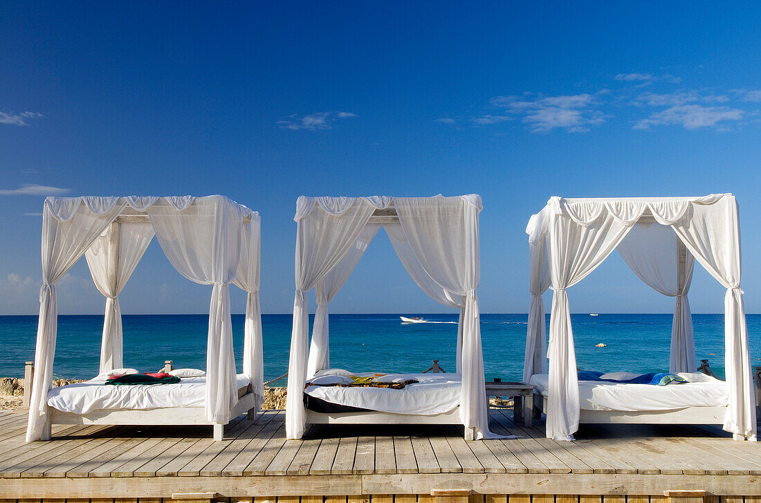 Dominican Republic, La Altagracia Province, Bayahibe, Dominicus Hotel, beach beds