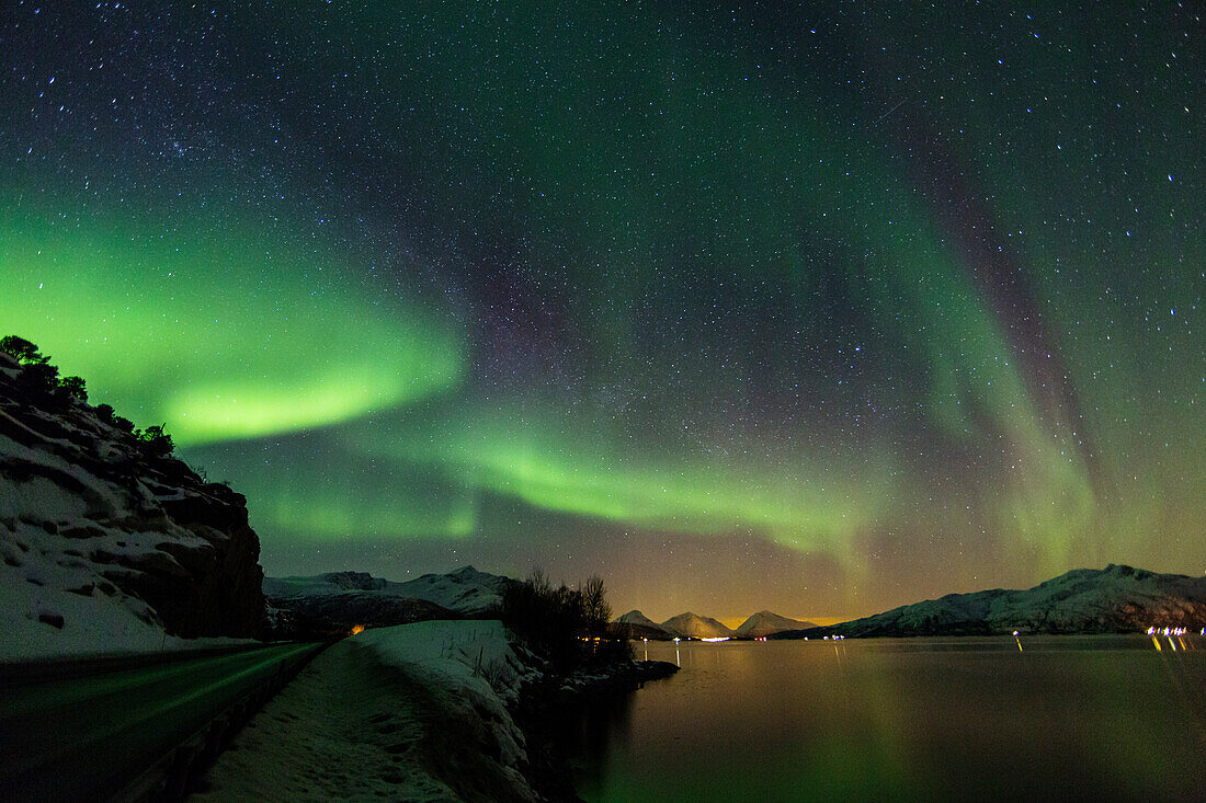 Northern lights, Aurora borealis, Hinnoya, Lofoten Islands, Norway, Skandinavia, Europe