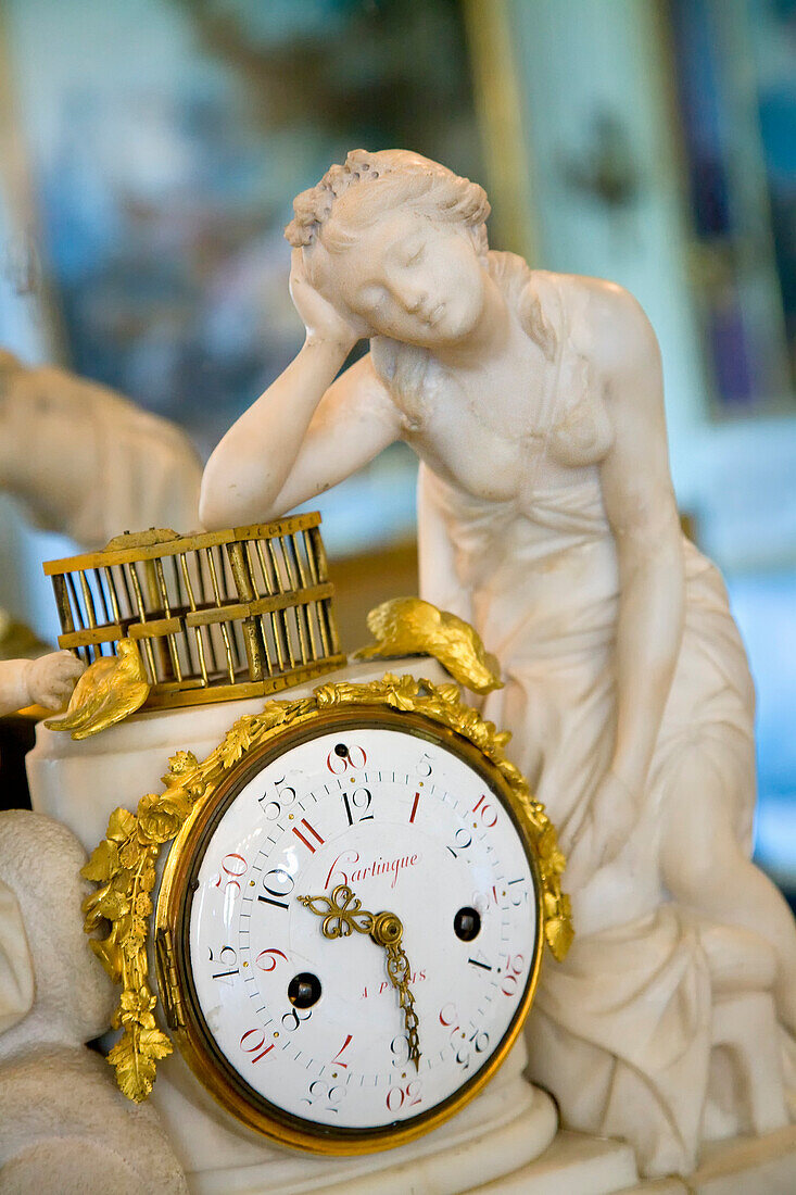 France, Paris, Musee Nissim de Camondo, Salon des Huets, close up on a pendulum