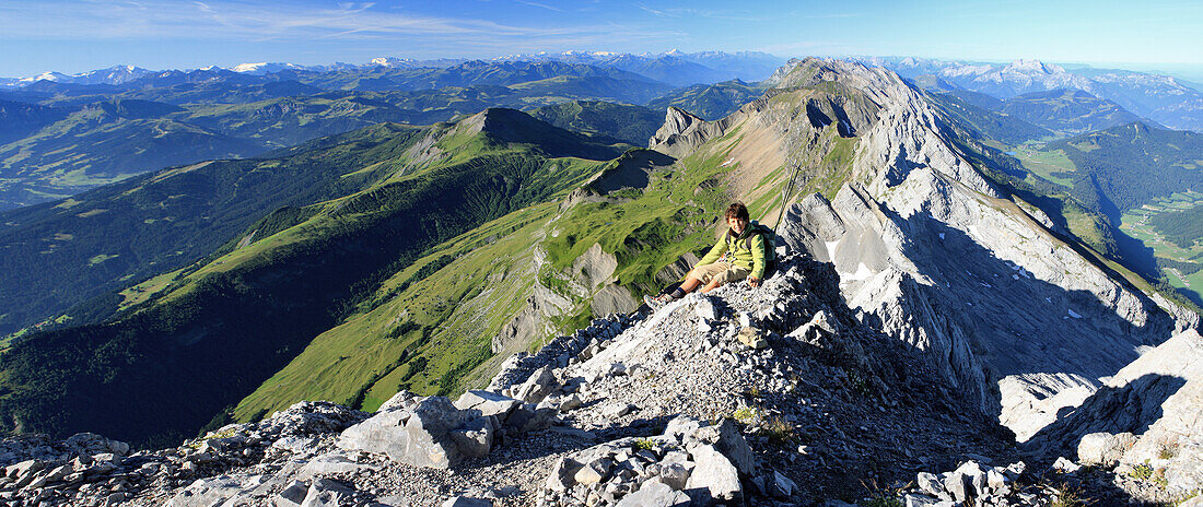 France, Haute Savoie, Le Grand Bornand, the Aravis chain from Pointe Percee 2750m