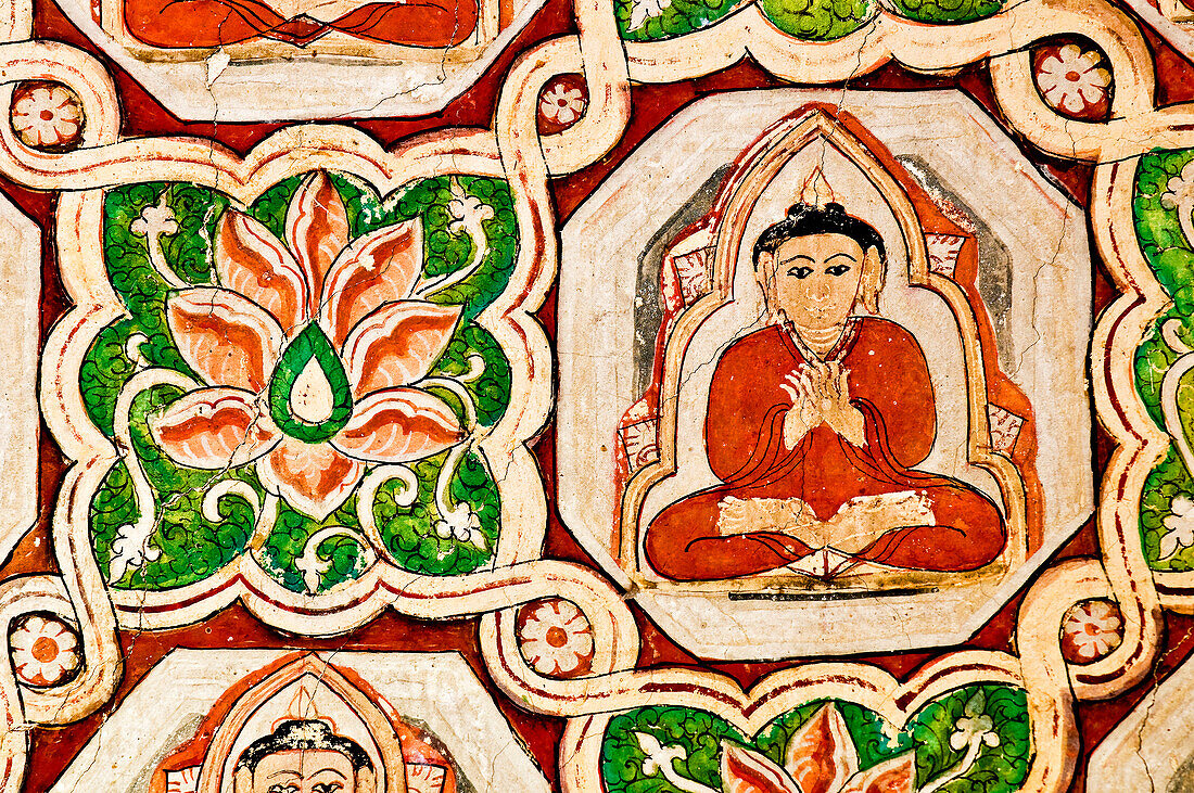 Myanmar (Burma), Mandalay Division, Bagan (Pagan), Old Bagan, Sin Phyu Shin complex, paintings representing the enlightment of former buddhas dating 14th Century