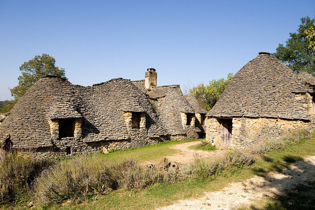 France, Dordogne, Perigord Noir, Dordogne Valley, Saint Andre d'Allas, in the place called Calpalmas, Cabanes du Breuil, former agricultural dependencies in dry stones