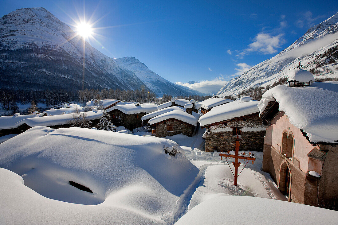 France, Savoie, Maurienne Valley, Parc National de la Vanoise, Bessans, Le Villaron hamlet, 15th century St Colomban Chapel