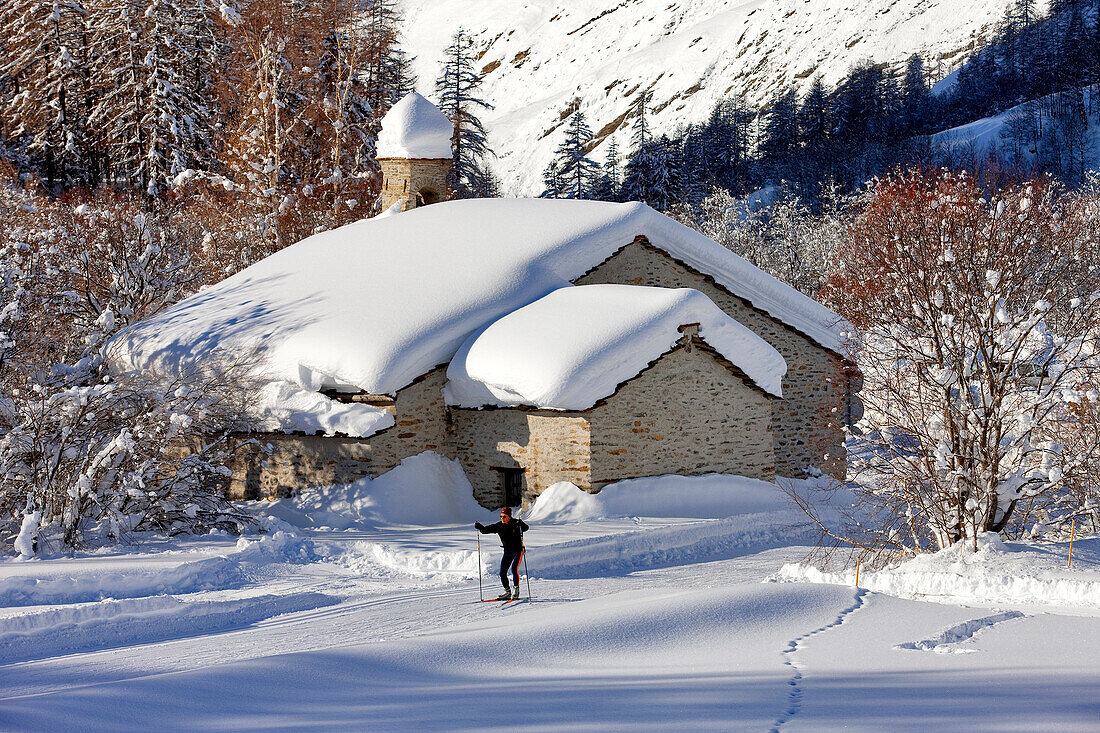 France, Savoie, Maurienne Valley, Parc National de la Vanoise, Bessans, Le Villaron hamlet, Notre Dame des Graces Chapel, cross-country skiing area