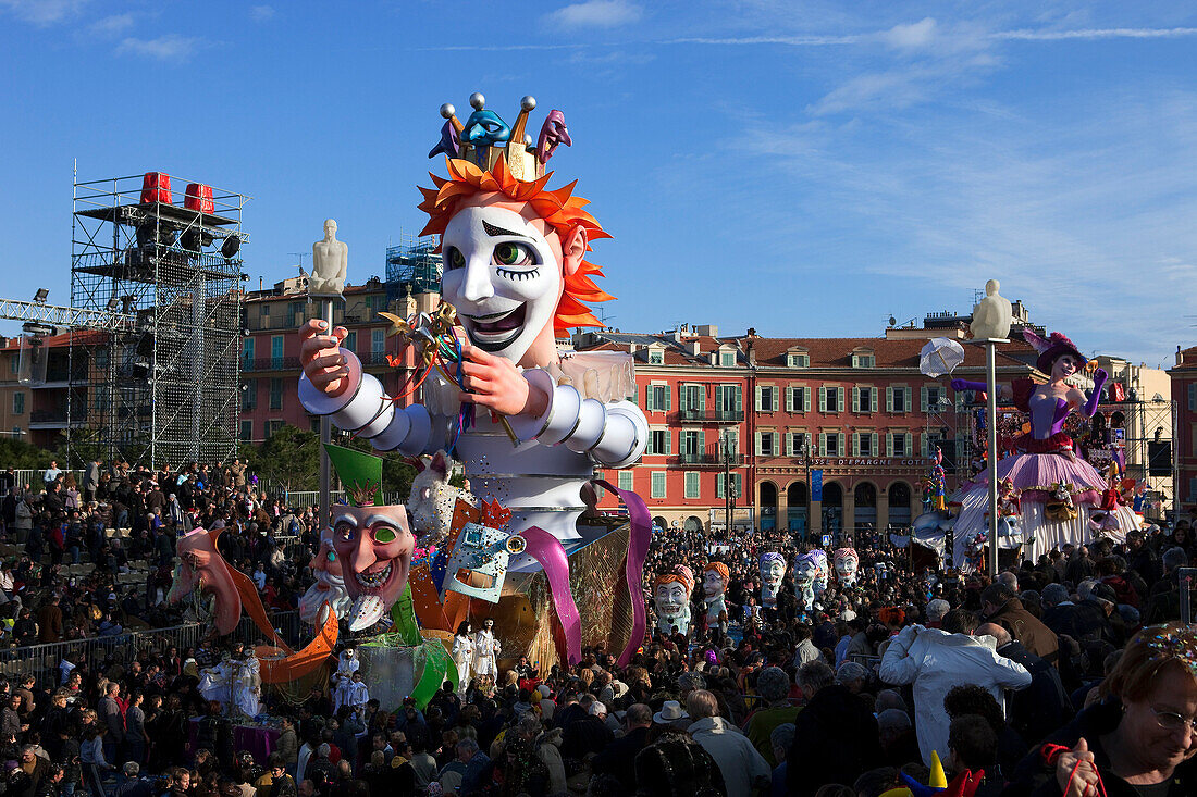 France, Alpes Maritimes, Nice, Carnival 2009, the Corso (procession of Carnival floats)