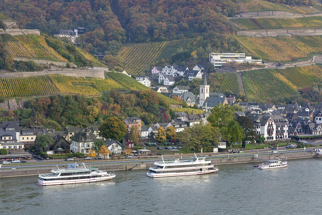 View of the Rhine and Assmannshausen, Upper Middle Rhine Valley, Rheinland-Palatinate, Germany, Europe