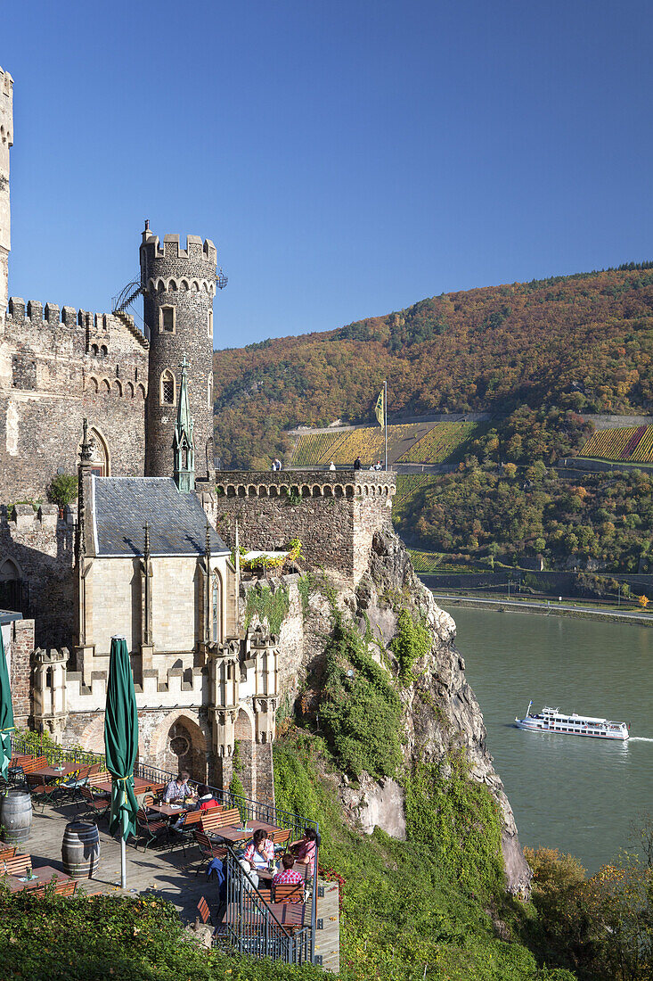 Burg Rheinstein am Rhein bei Trechtingshausen, Oberes Mittelrheintal, Rheinland-Pfalz, Deutschland, Europa