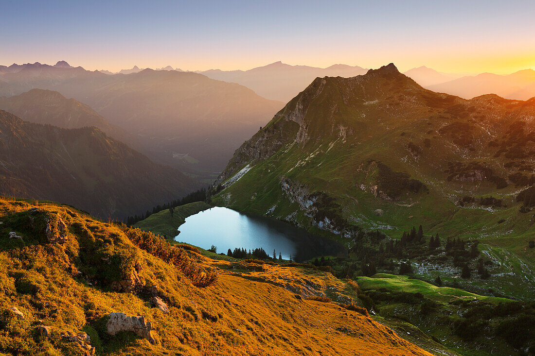 Seealpsee am am Nebelhorn, bei Oberstdorf, Allgäuer Alpen, Allgäu, Bayern, Deutschland