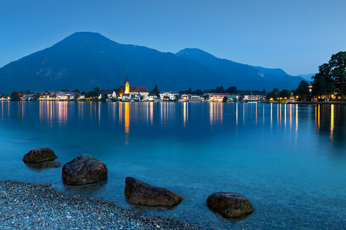 Rottach-Egern am Tegernsee, Mangfallgebirge, Bavaria, Germany