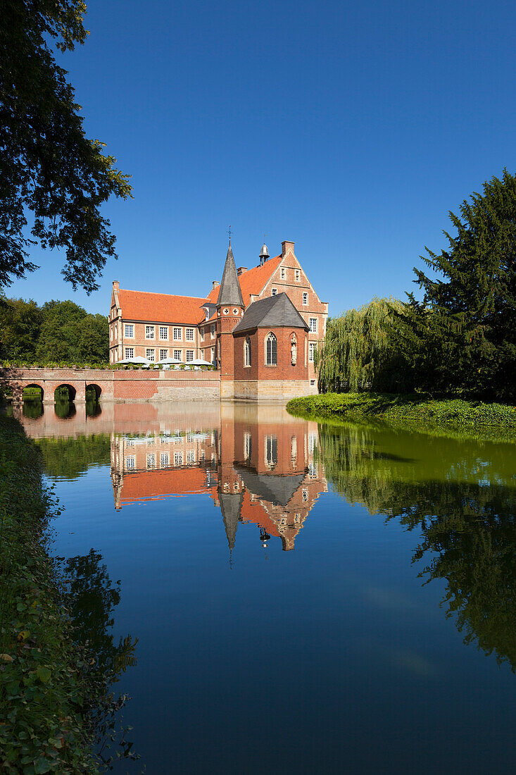 Wasserschloss Burg Hülshoff, bei Havixbeck, Münsterland, Nordrhein-Westfalen, Deutschland