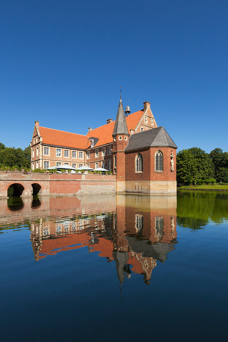 Wasserschloss Burg Hülshoff, bei Havixbeck, Münsterland, Nordrhein-Westfalen, Deutschland