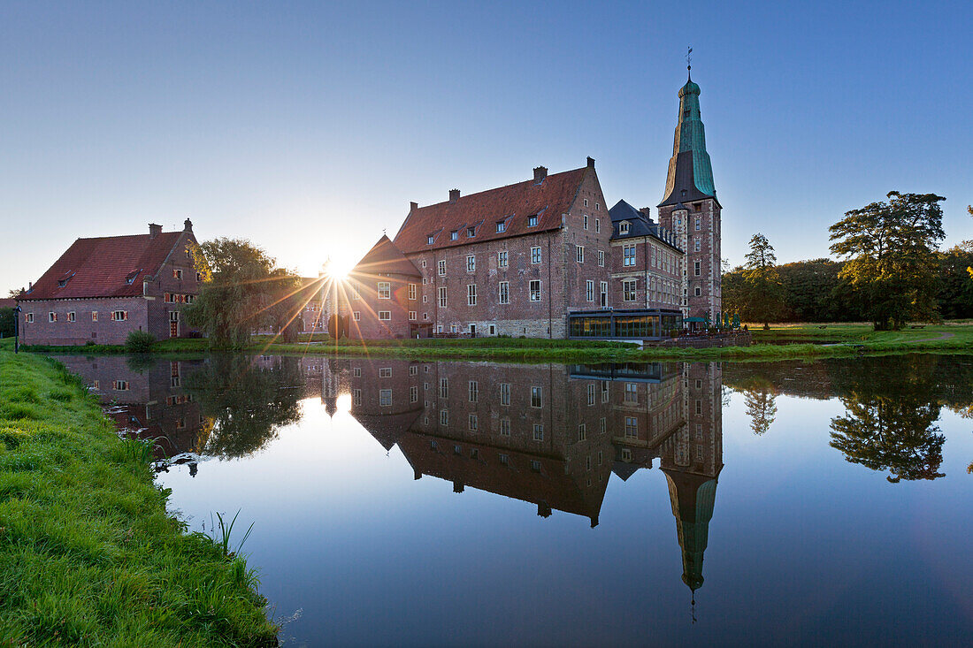 Wasserschloss Burg Raesfeld, Münsterland, Nordrhein-Westfalen, Deutschland