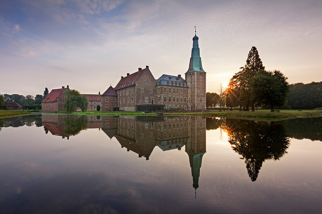 Wasserschloss Burg Raesfeld, Münsterland, Nordrhein-Westfalen, Deutschland