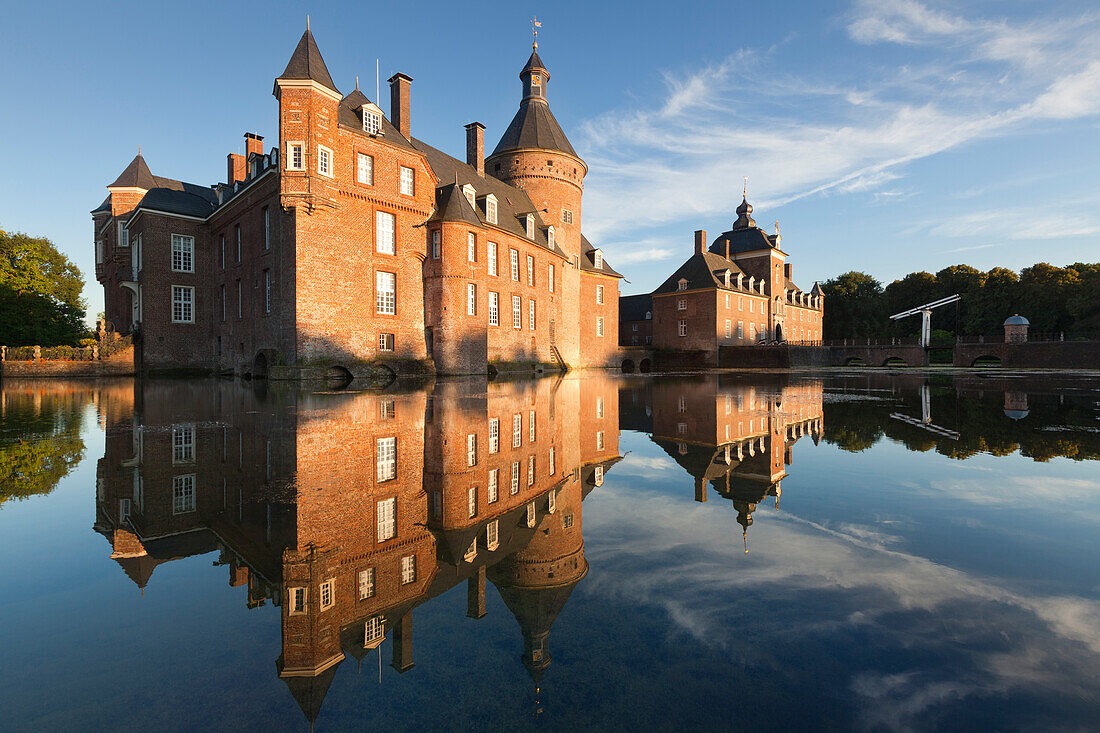 Anholt moated castle, near Isselburg, Muensterland, North-Rhine Westphalia, Germany