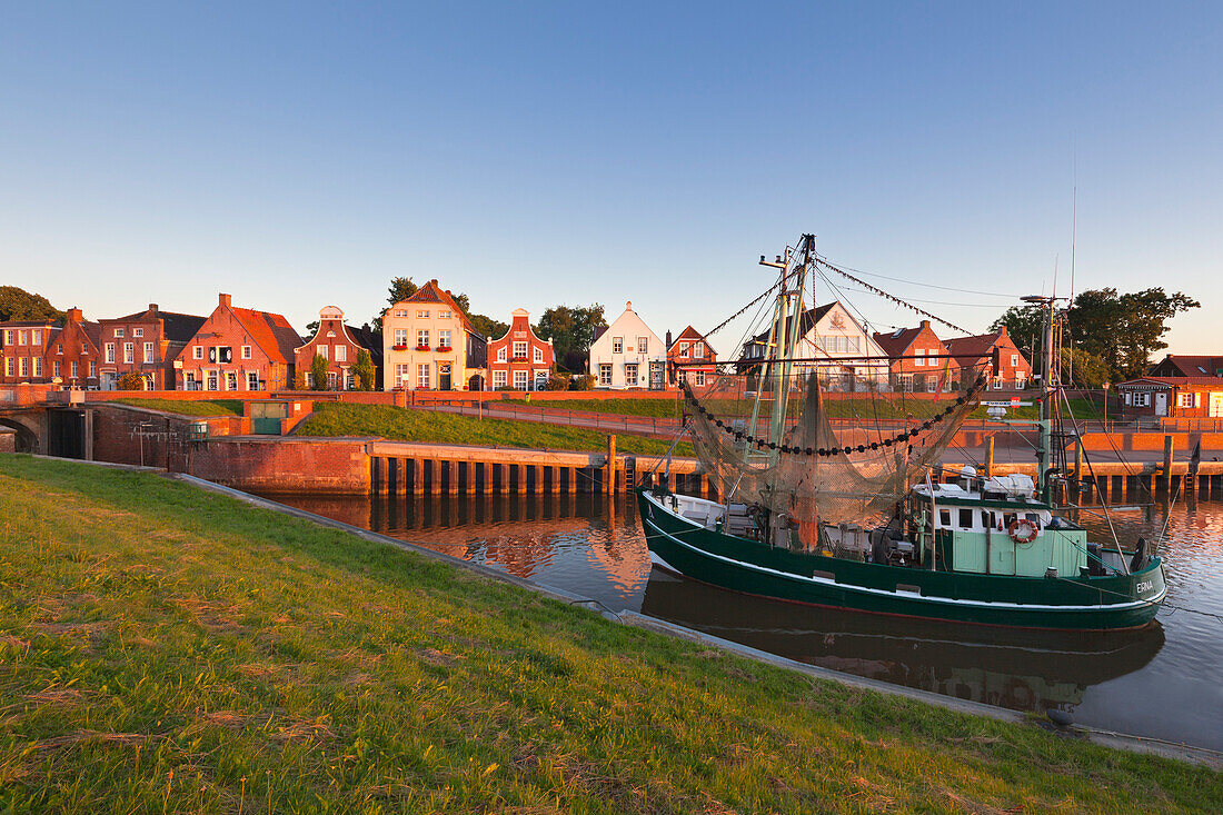 Fishing cutter in the harbour, Greetsiel, East Friesland, Lower Saxony, Germany