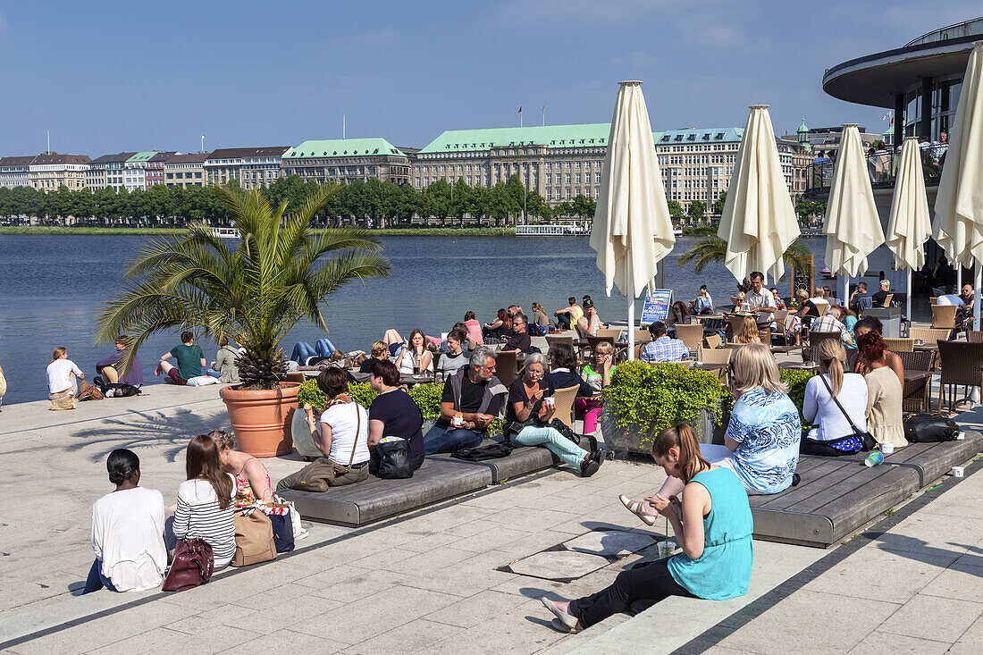 People on the waterfront of Binnenalster, old town, Hanseatic City Hamburg, Northern Germany, Germany, Europe