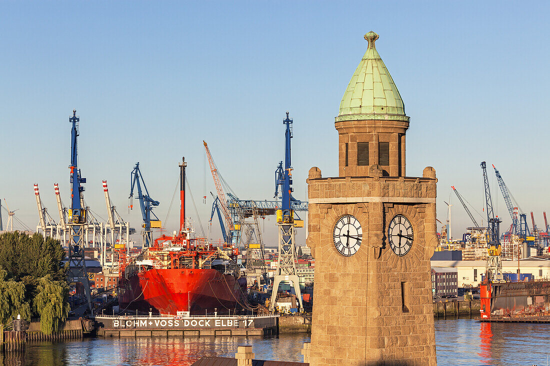 Jetties of St.-Pauli-Landungsbrücken with tower Pegelturm, in the background port of Hamburg, Hanseatic City Hamburg, Northern Germany, Germany, Europe