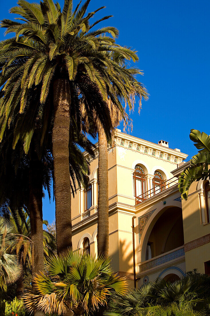 France, Alpes Maritimes, Menton, villa privée