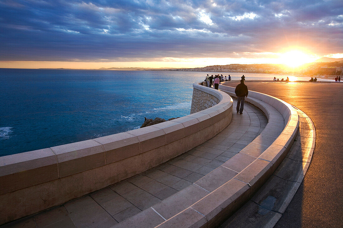 France, Alpes Maritimes, Nice, Pointe des Ponchettes, Quai Rauba Capeu