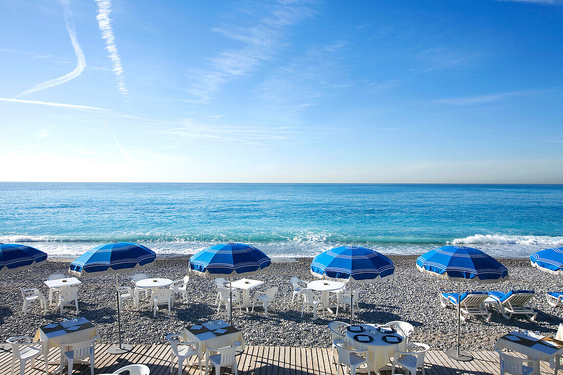 France, Alpes Maritimes, Nice, Promenade des Anglais, beach
