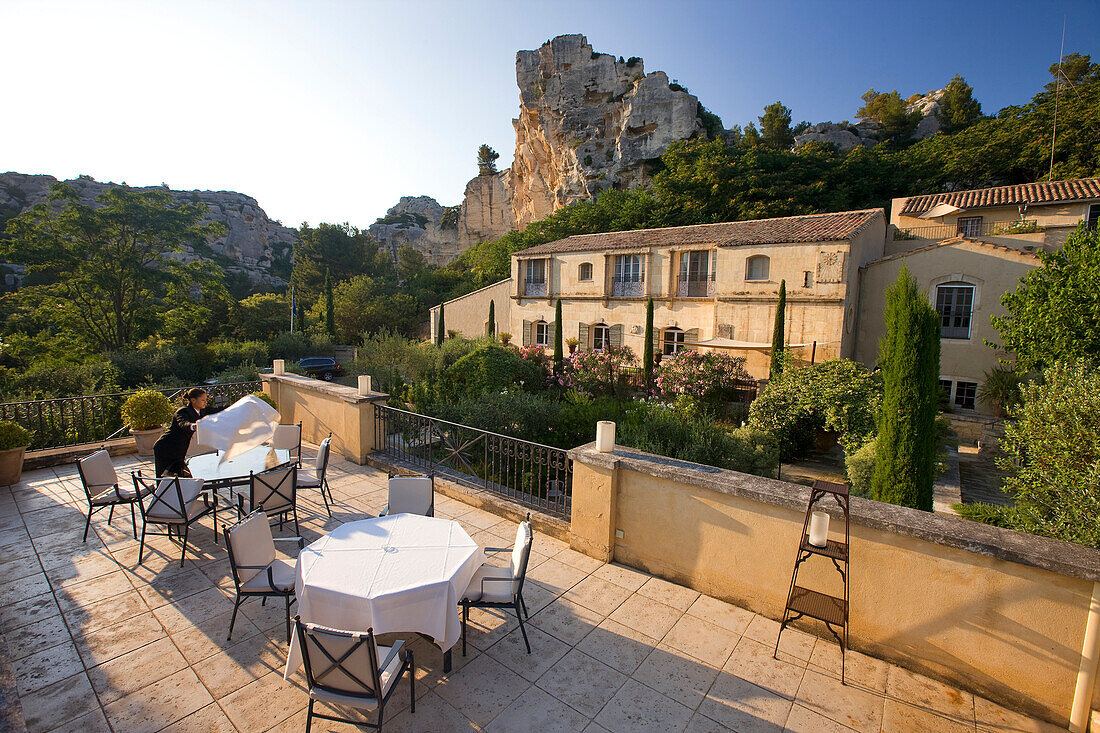 Frankreich, Bouches du Rhone, Alpilles, Les Baux de Provence, beschriftet Die Schönsten Dörfer Frankreichs (Die schönsten Dörfer von Frankreich), Oustau de Baumaniere, 4 Sterne Hotel-Restaurant von Relais und Chateaux-Kette