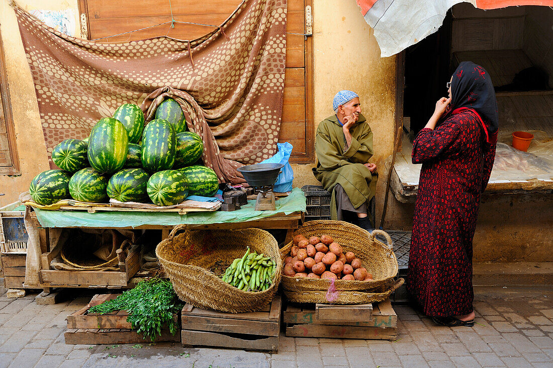 Marokko, dem Mittleren Atlas, Fez, Imperial City Fes El Bali, Medina als Weltkulturerbe der UNESCO, Talaa Kebira, einer der Hauptstraßen der Medina