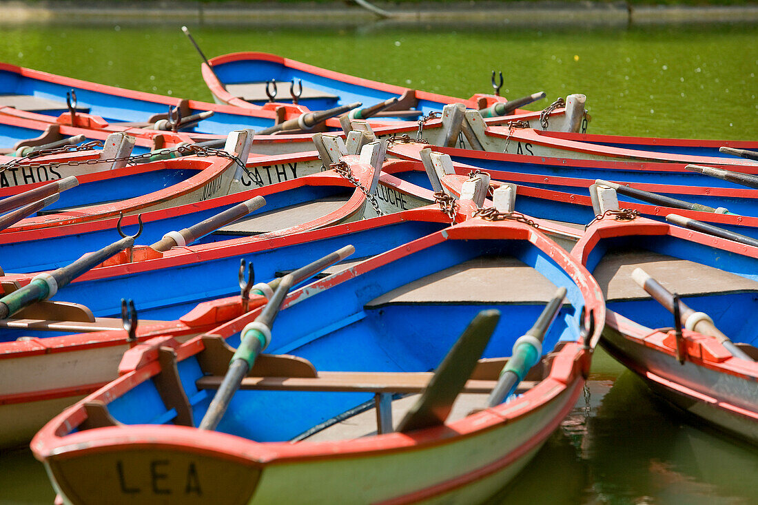 France, Paris, Bois de Vincennes, Daumesnil Lake