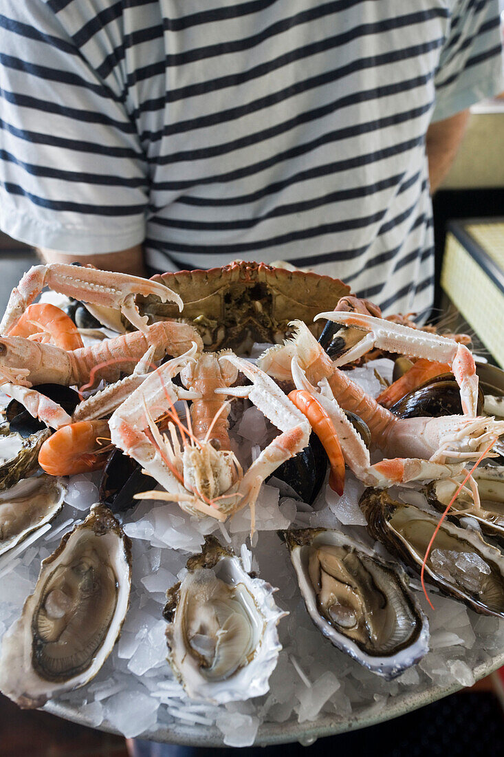 France, Gironde, Arcachon, Chez Yvette Brasserie, seafood dish