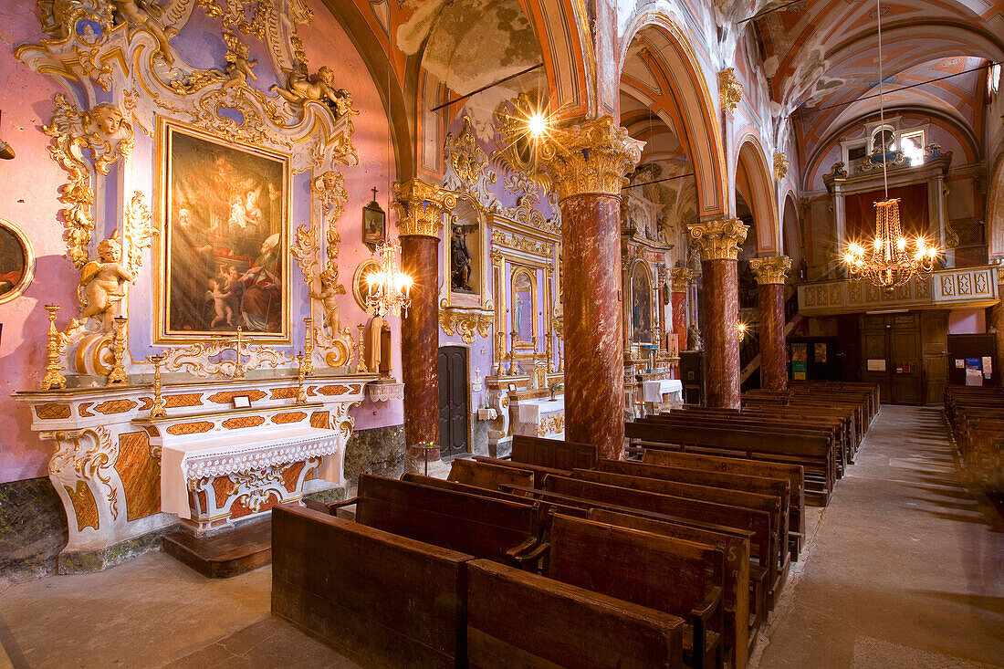 Frankreich, Alpes Maritimes, Roya-Tal, Saorge, Saint Sauveur Church