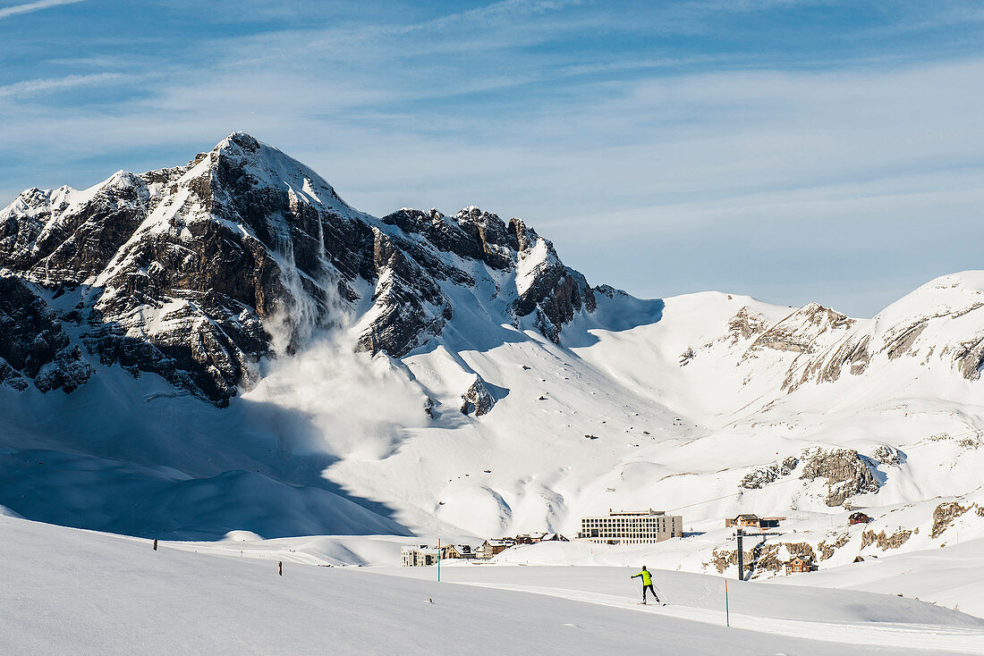 Lawine und verschneite Winterlandschaft, Melchsee-Frutt, Kanton Obwalden, Schweiz