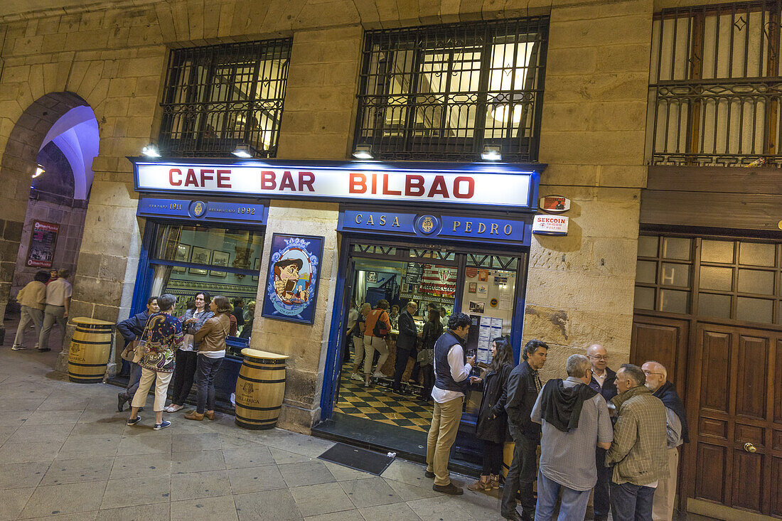 Casa Pedro, Tapaz Bar Café , Plaza Nuevo,  Bilbao, Baskenland, Spanien