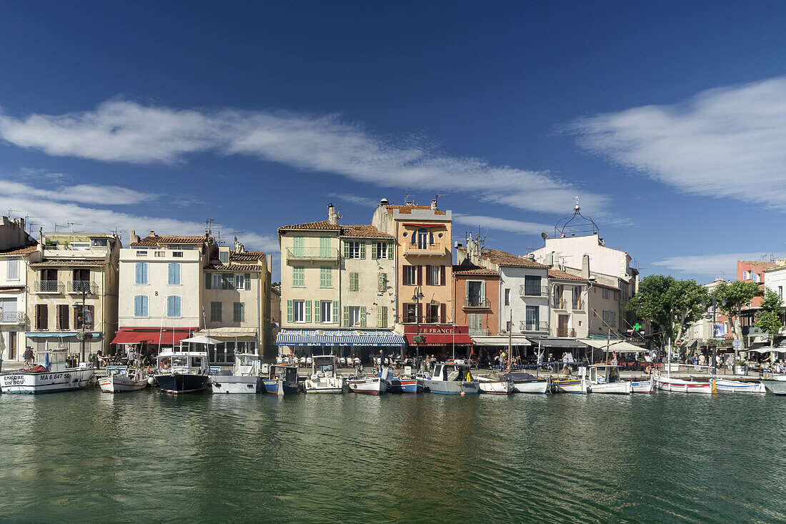 Boote am Hafen von Cassis,  Côte d Azur France