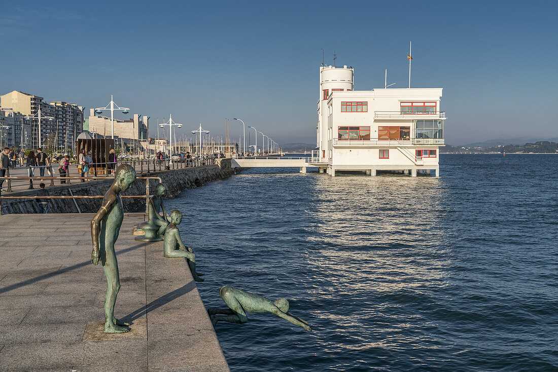 Art sculpture LOS RAQUEROS at port PUERTO CHICO in Santander northern Spain, Santander, Cantabria, Spain