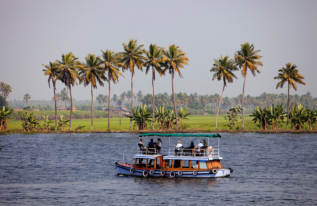 India, Kerala State, Allepey, the backwaters, public ferry to cross over the canals