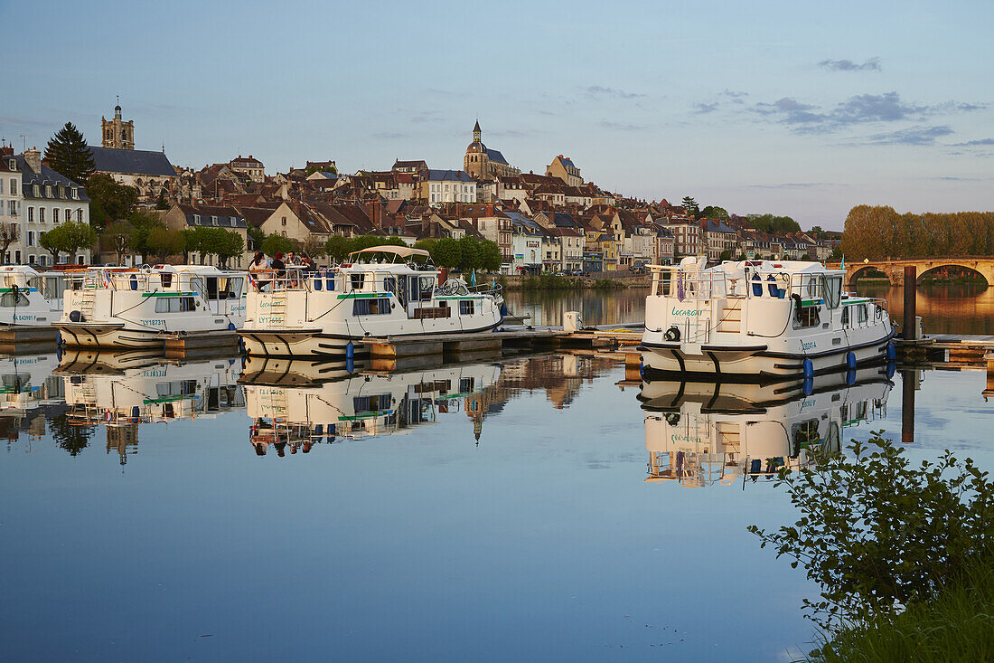 View at the Port de Plaisance and Joigny , Yonne , Departement Yonne , Burgundy , France , Europe