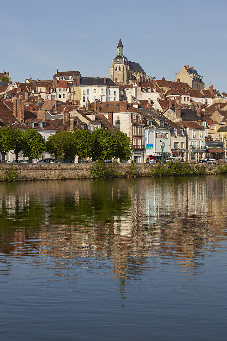 View across across the river Yonne at Joigny , Departement Yonne , Burgundy , France , Europe