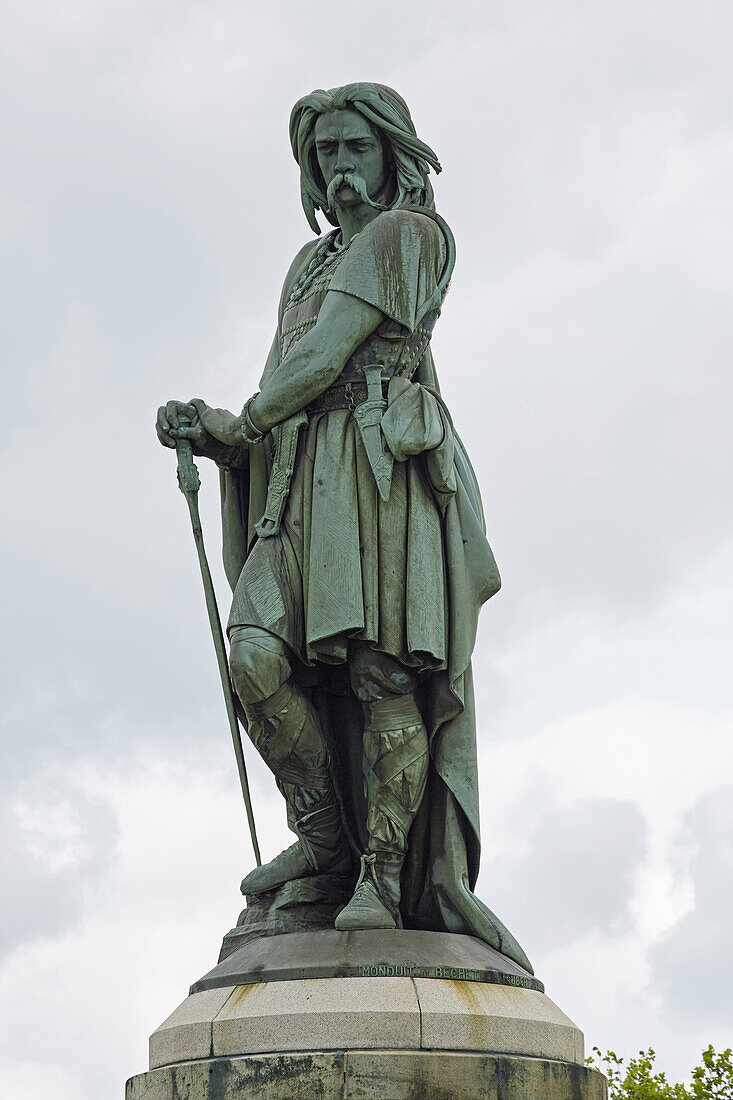 Statue of Vercingétorix near Alise-Sainte-Reine , Departement Côte-d'Or , Burgundy , France , Europe