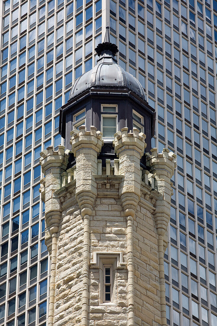 USA, Illinois, Chicago, Magnificent Mile District, Michigan Avenue, Wasserturm