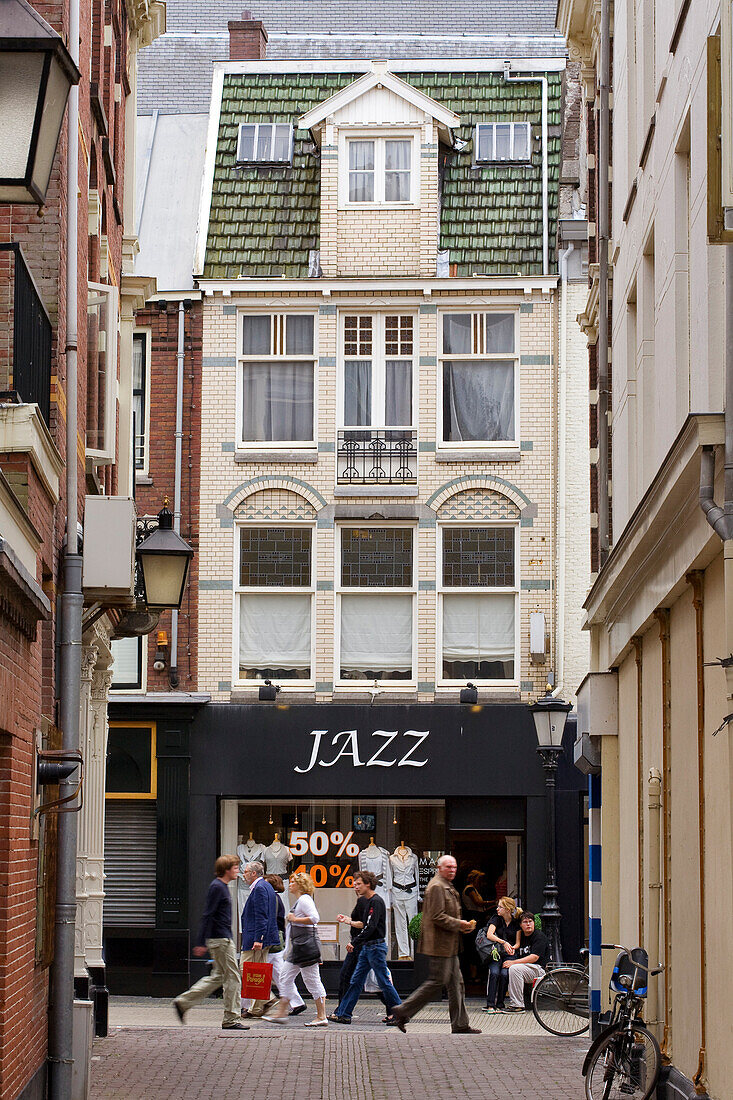 Netherlands, Southern Holland Province, Utrecht, pedestrian street