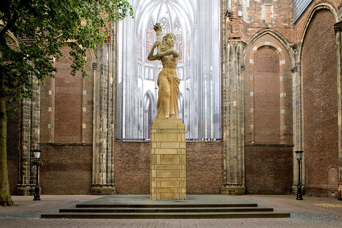 Netherlands, Southern Holland Province, Utrecht, in front of the Dom cathedral partially destroyed in the seventeenth century
