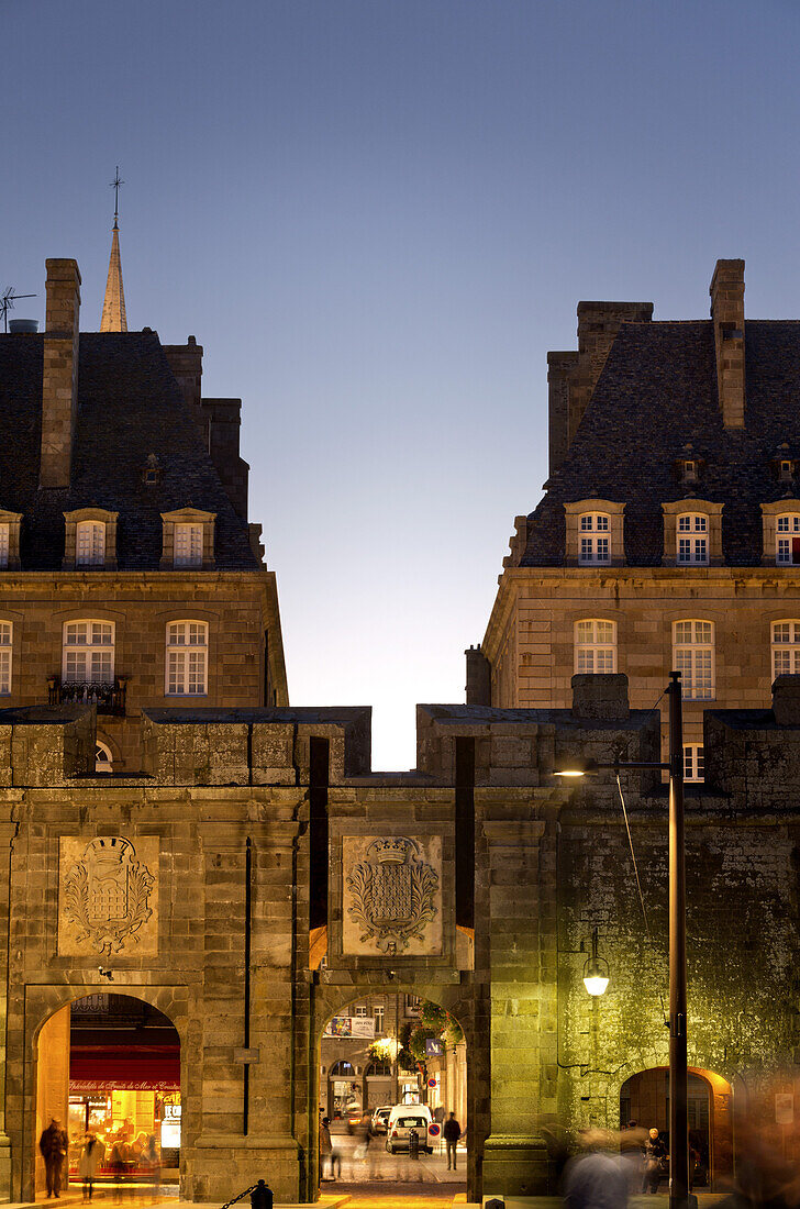 Die Grand 'Porte in die Altstadt, St. Malo, Bretagne, Frankreich